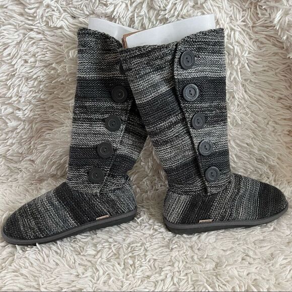 Muk luks gray slipper boots Mid Calf size 8 EUC - Picture 1 of 12